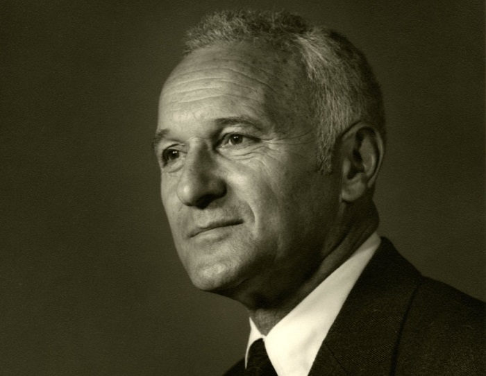 Photo of CIA chemist Sidney Gottlieb